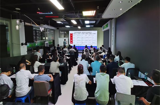 今年会·jnh光电隆重举办提升自我服务客户培训活动